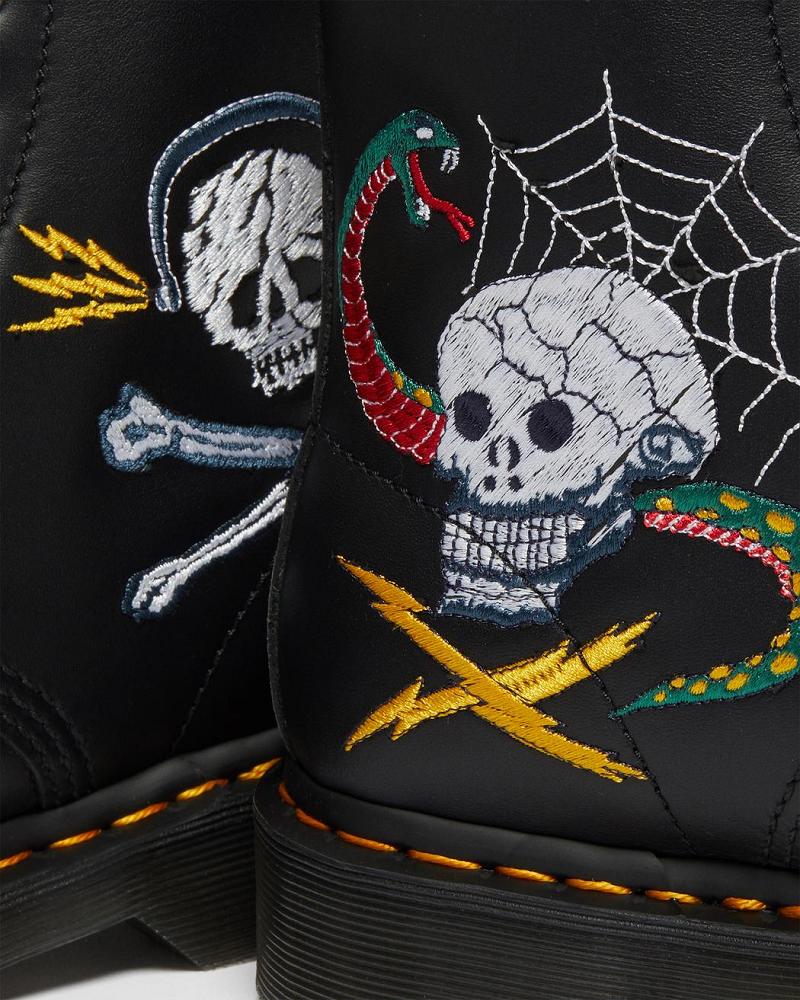 Dr Martens 1460 Souvenir Embroidered Leren Enkellaars Heren Zwart | NL 384LIS